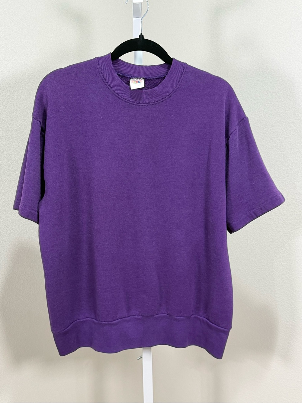 Vintage Fruit of the Loom Short Sleeve Crewneck Sweatshirt Solid Purple Large